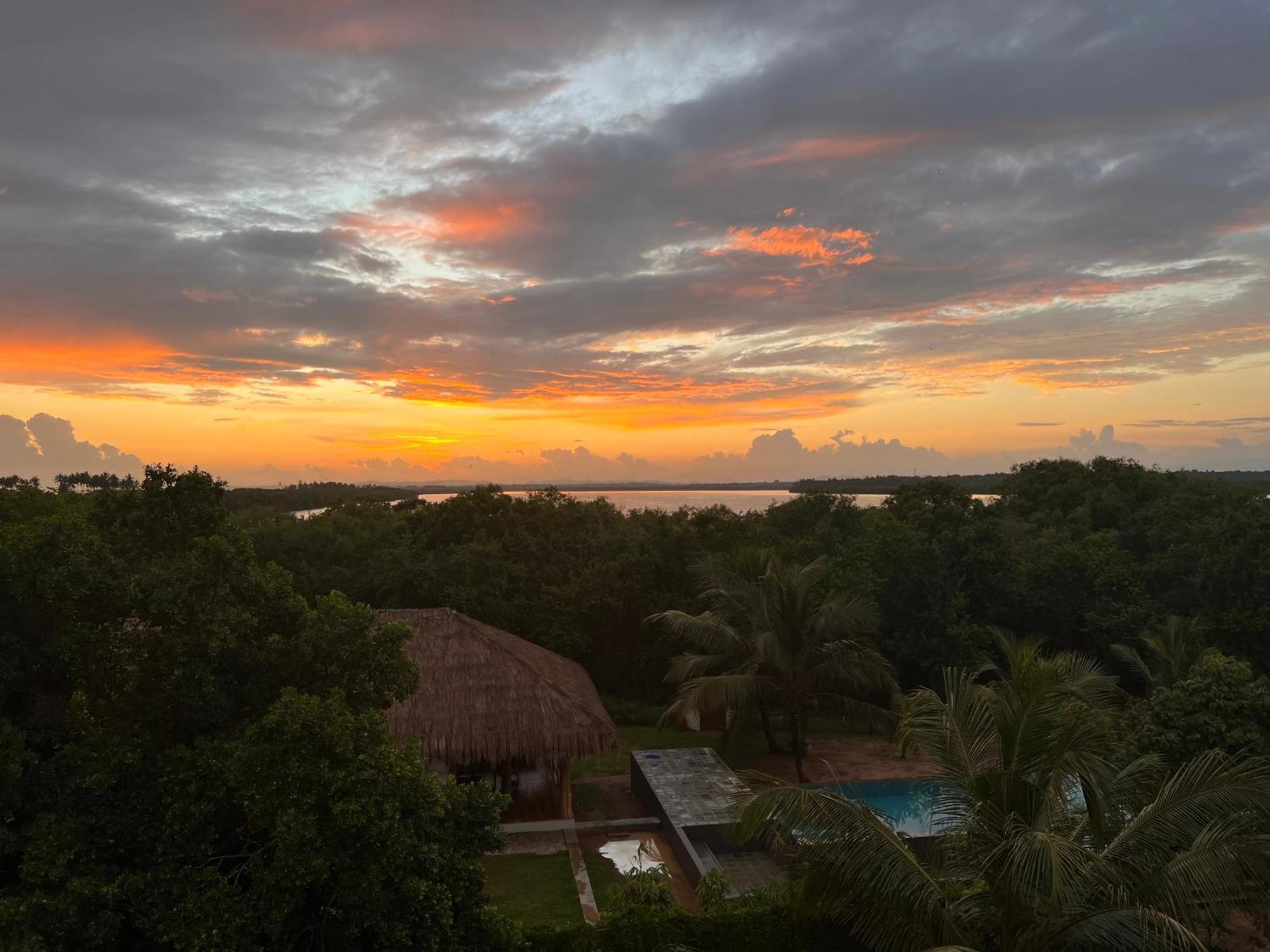 فندق At One - Glamping Rekawa المظهر الخارجي الصورة