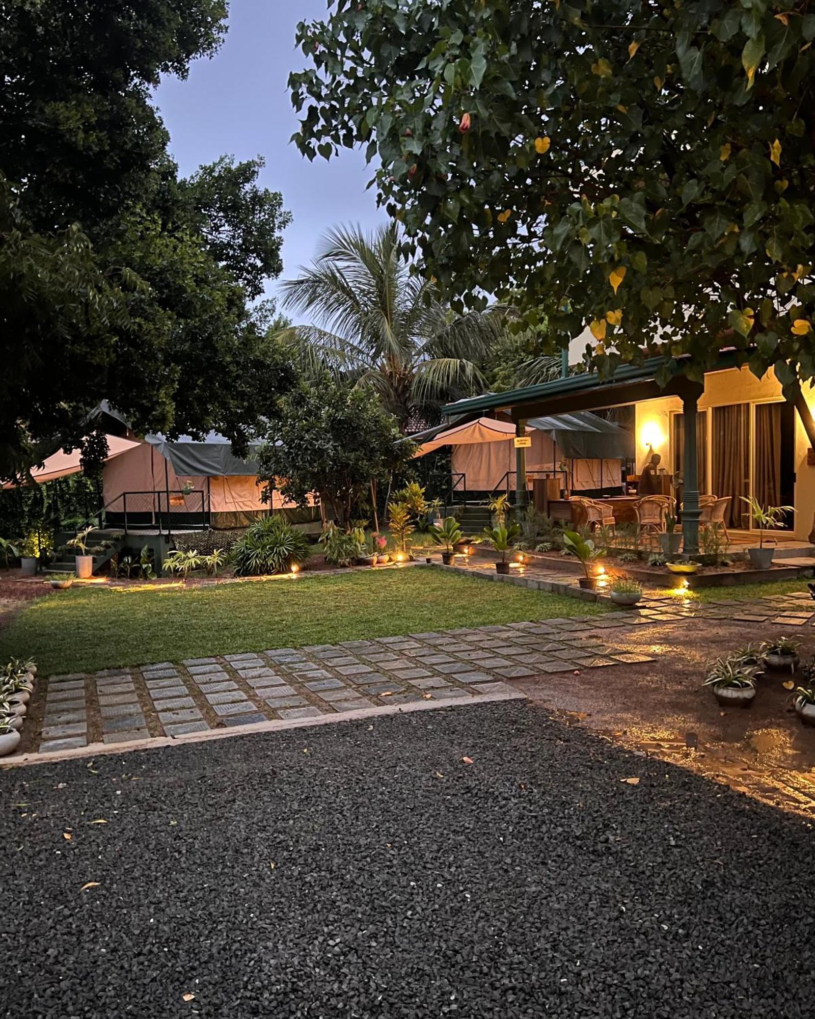 فندق At One - Glamping Rekawa المظهر الخارجي الصورة