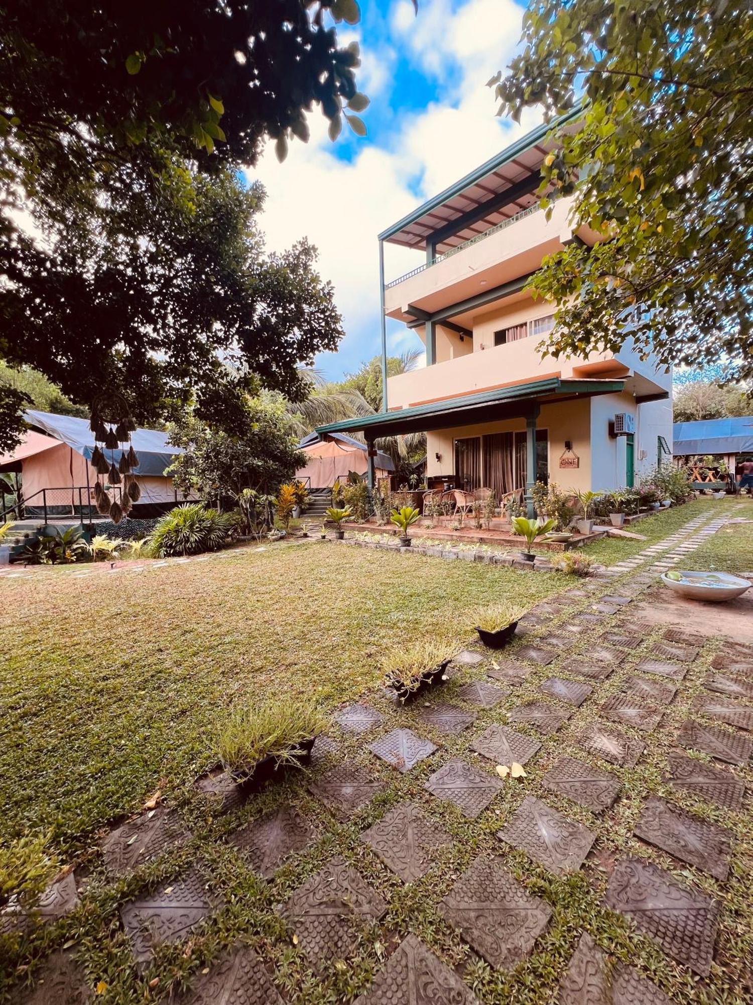 فندق At One - Glamping Rekawa المظهر الخارجي الصورة
